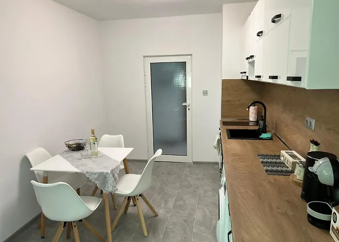 Centrico - Modern 1bd Flat In By Flat Mаnager 아파트 바르나